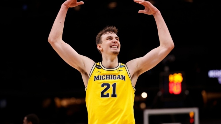 她会在每一 她会在每一